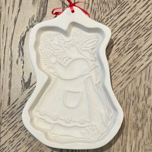 Vintage Longaberger pottery Bunny cookie mold